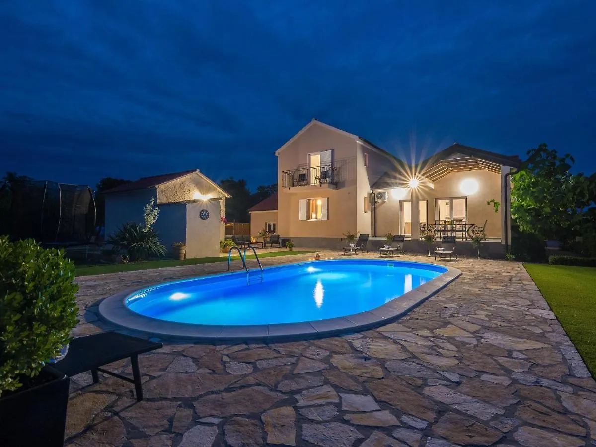 Luxurious Holiday Home In Policnik Hırvatistan