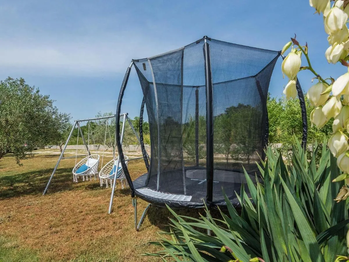 Luxurious Holiday Home In Poličnik クロアチア